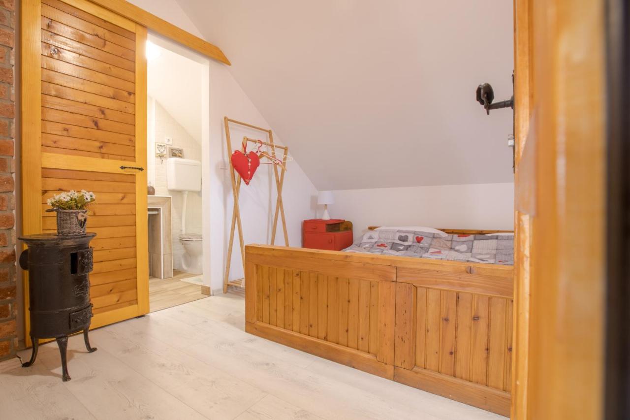 Kuca Za Odmor "Dva Srca" Hotel Ceminac Eksteriør billede